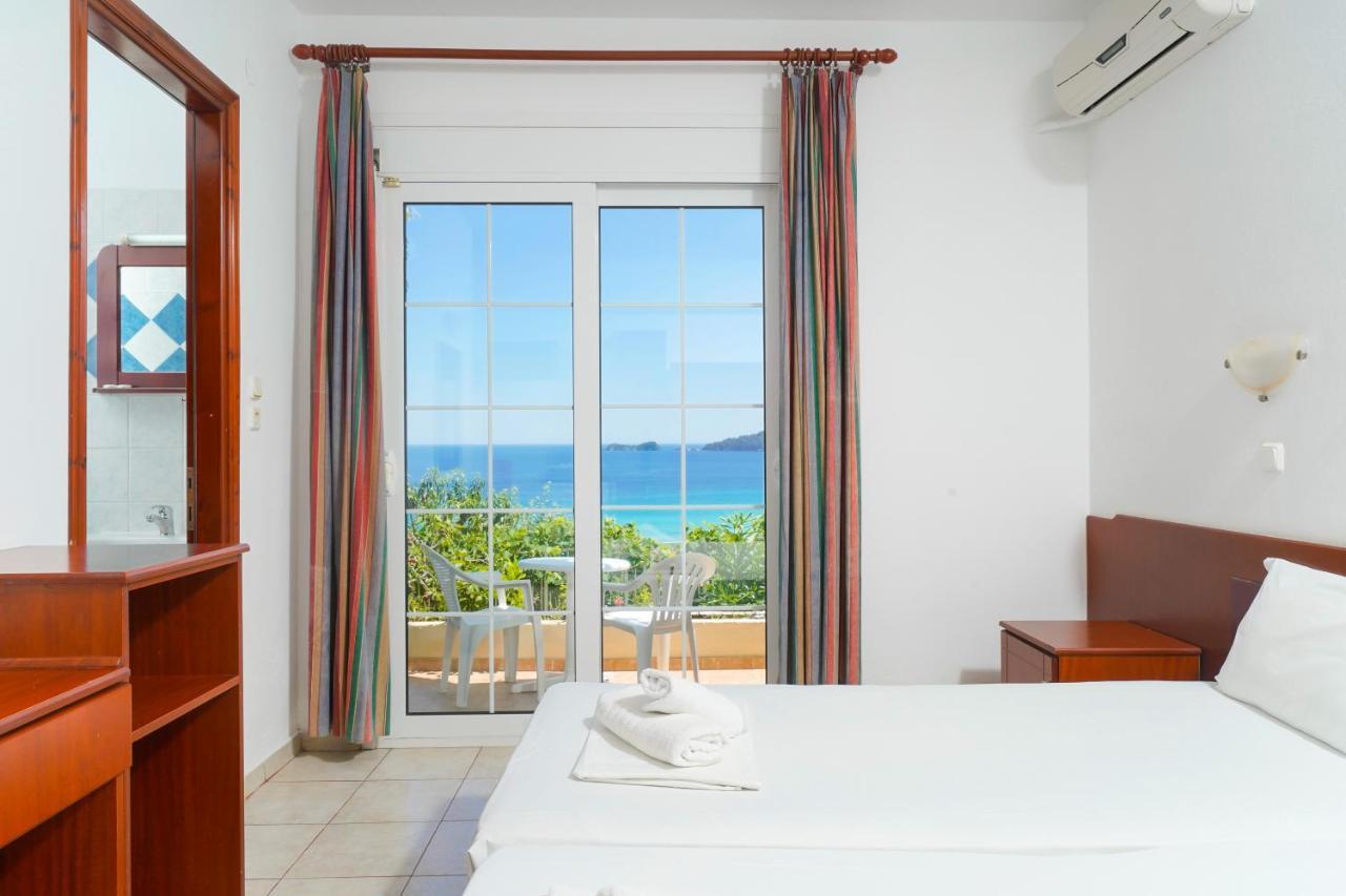 Hotel Emerald Chrysi Ammoudia Exterior photo