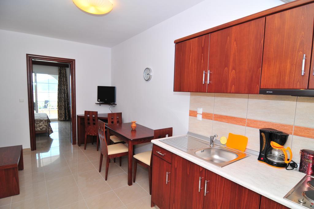 Hotel Emerald Chrysi Ammoudia Exterior photo